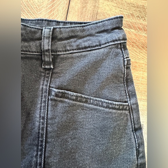 H&M Divided Black High Rise Mom Jeans Tapered Leg Size 4 - Picture 8 of 16